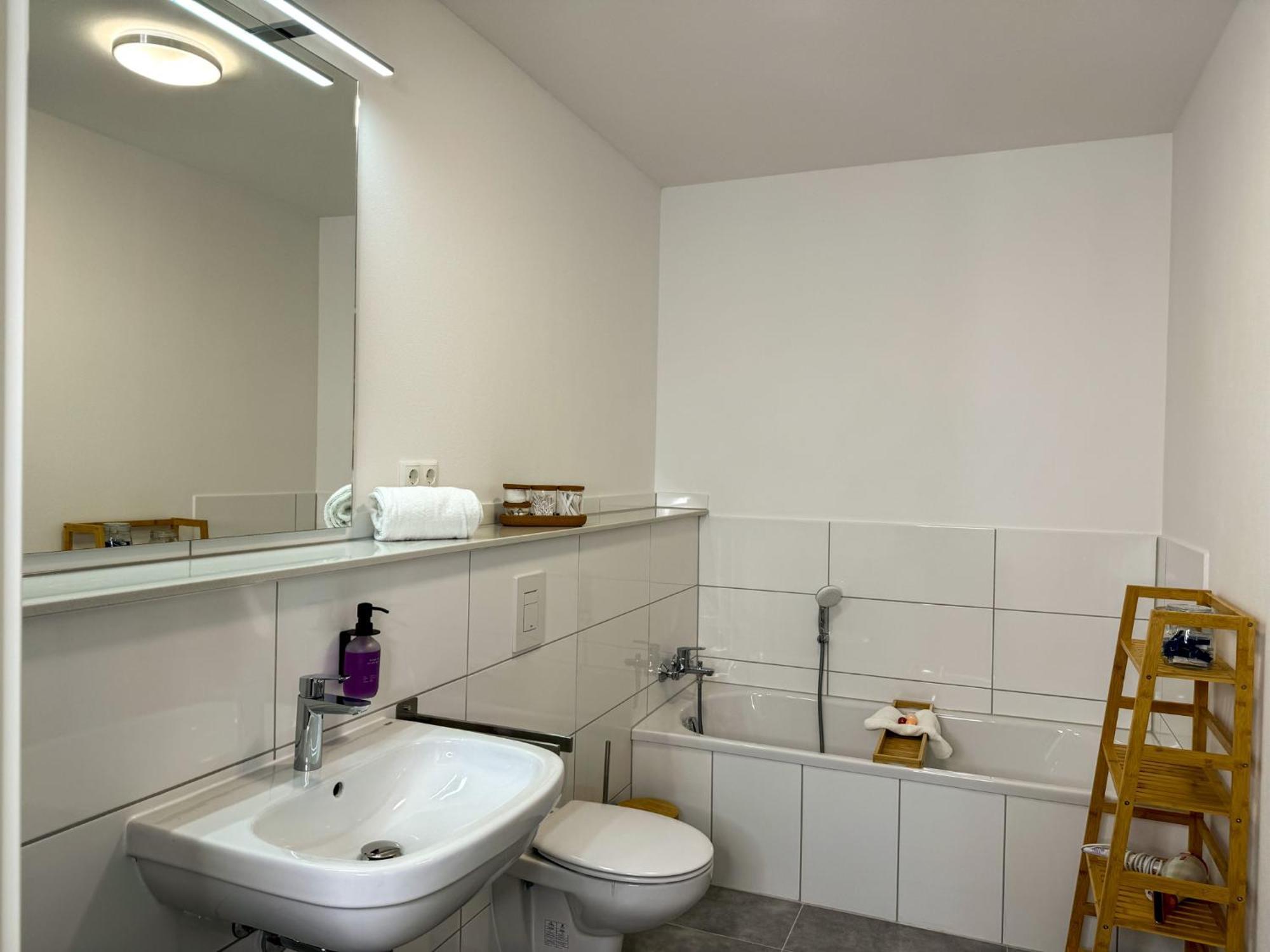 Home Inn Apartments - 203 Minden  Extérieur photo