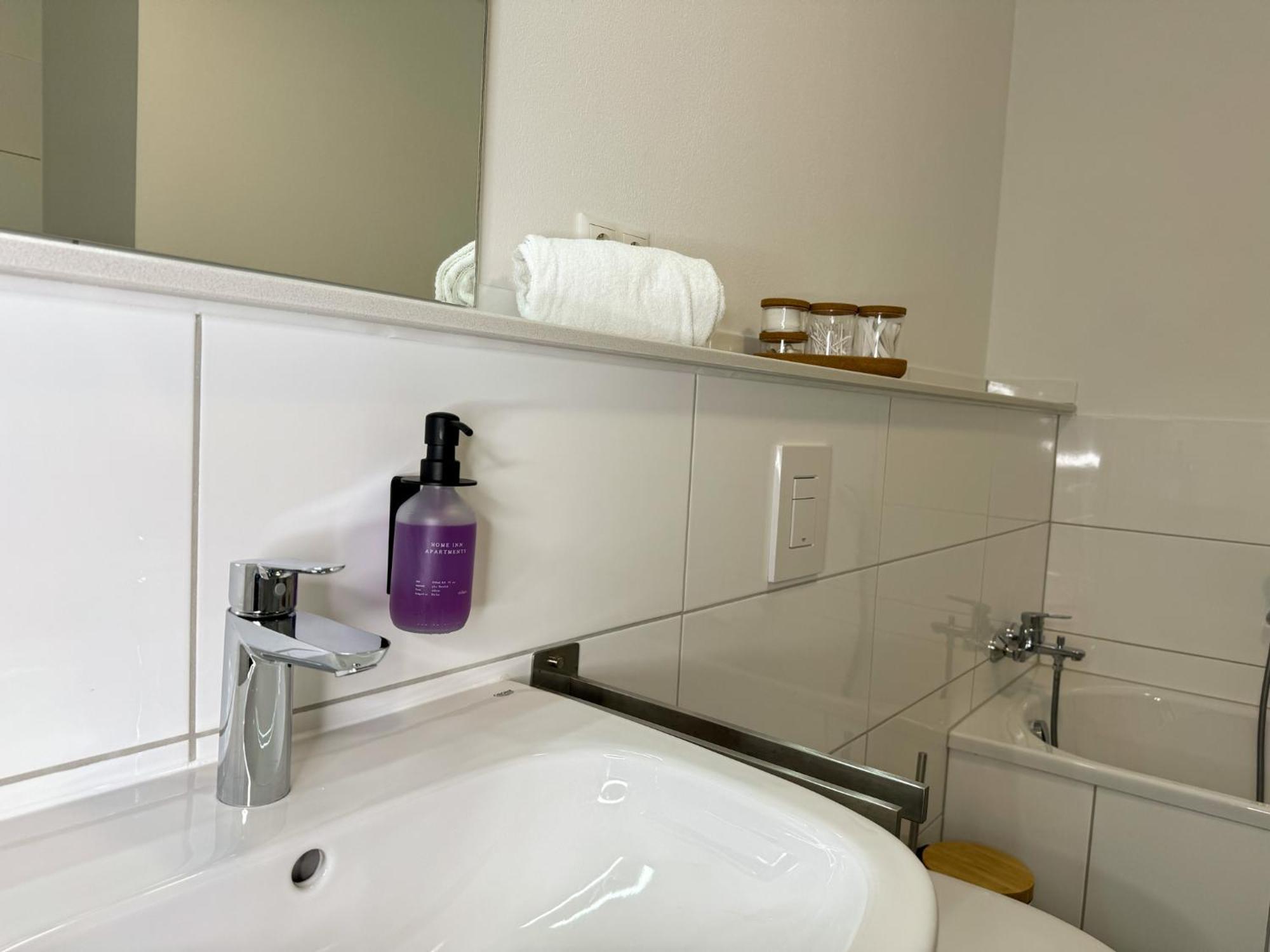 Home Inn Apartments - 203 Minden  Extérieur photo