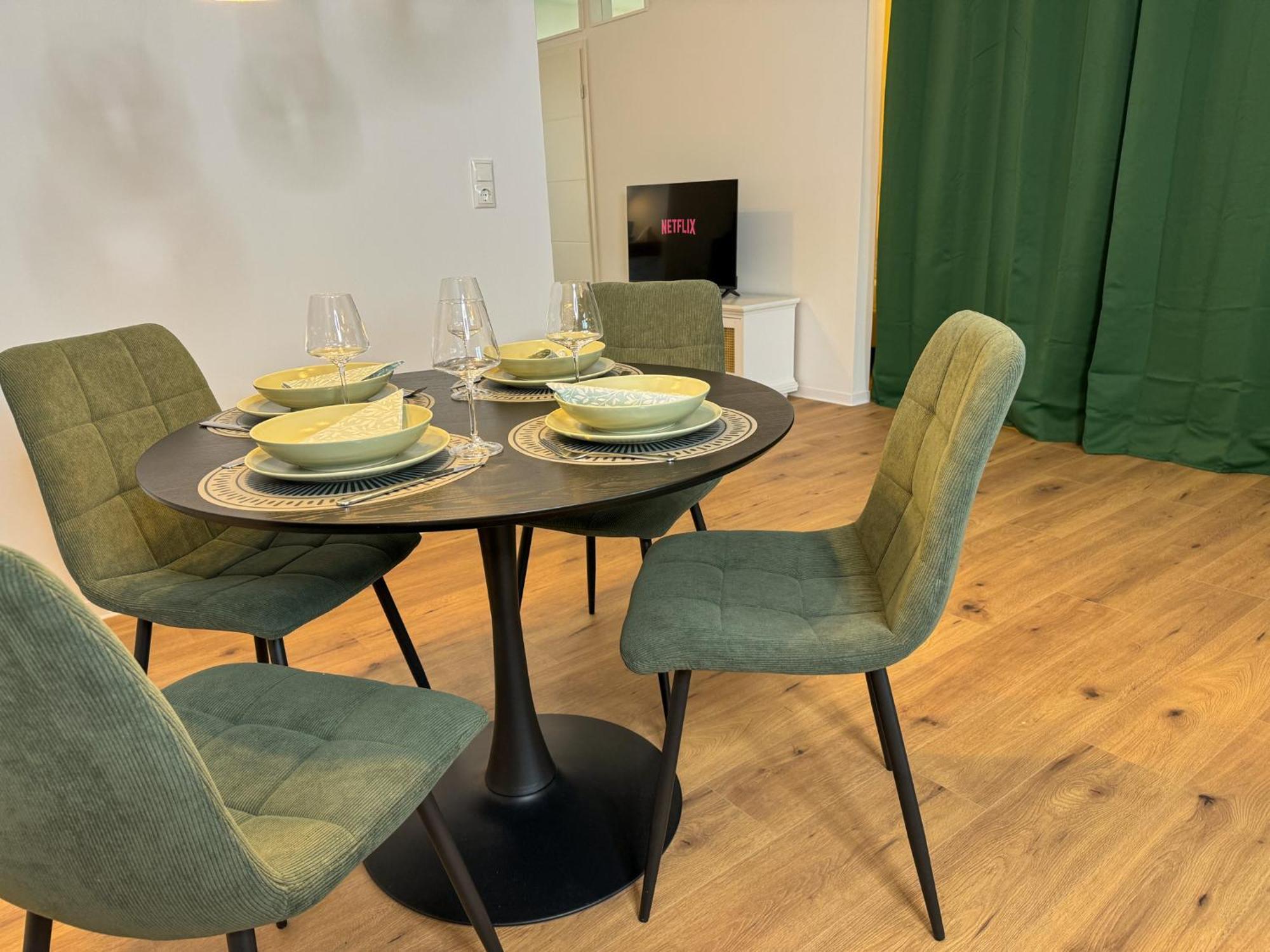 Home Inn Apartments - 203 Minden  Extérieur photo
